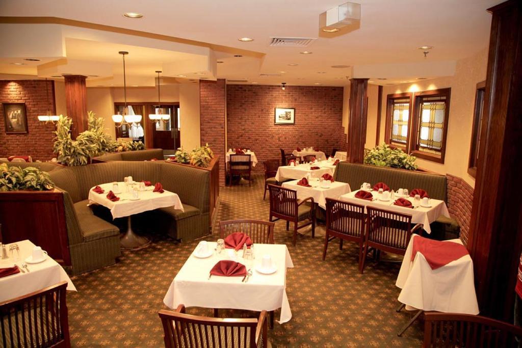 Albatross Hotel Gander Ngoại thất bức ảnh
