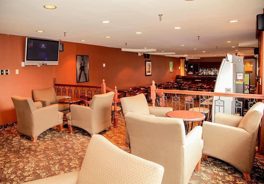 Albatross Hotel Gander Ngoại thất bức ảnh
