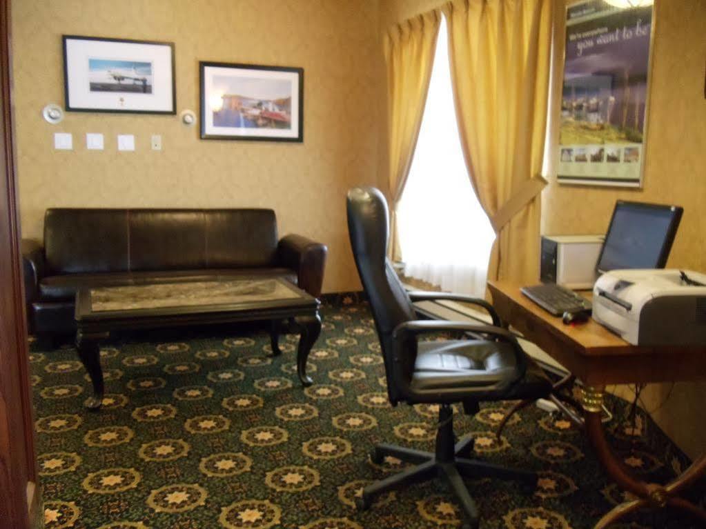 Albatross Hotel Gander Ngoại thất bức ảnh